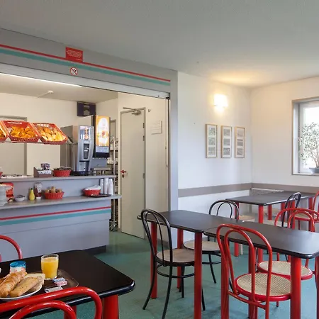 Hotel Centre St Pierre Calais