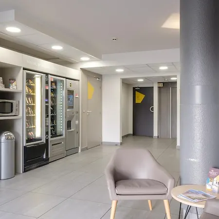 Hotel Centre St Pierre 2*