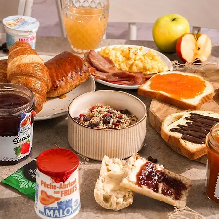 Szálloda Centre St Pierre Calais