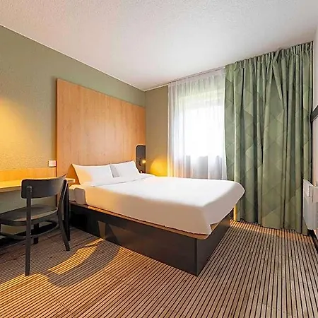 Centre St Pierre Otel 2*
