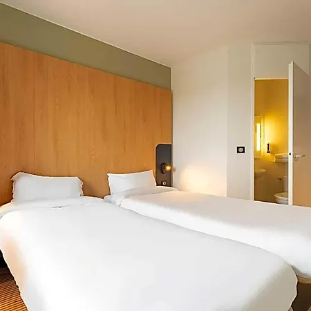 Hotel Centre St Pierre Calais