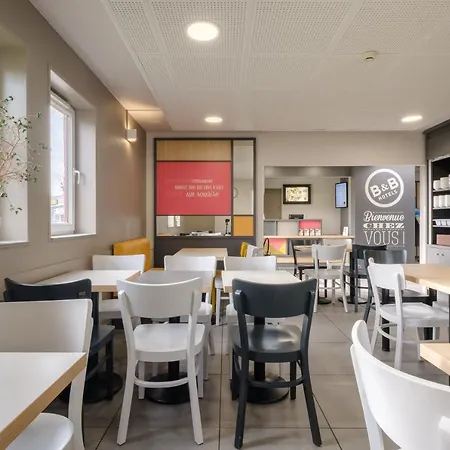מלון Centre St Pierre קאלה
