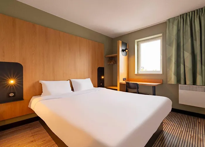 Hotel Centre St Pierre 2*