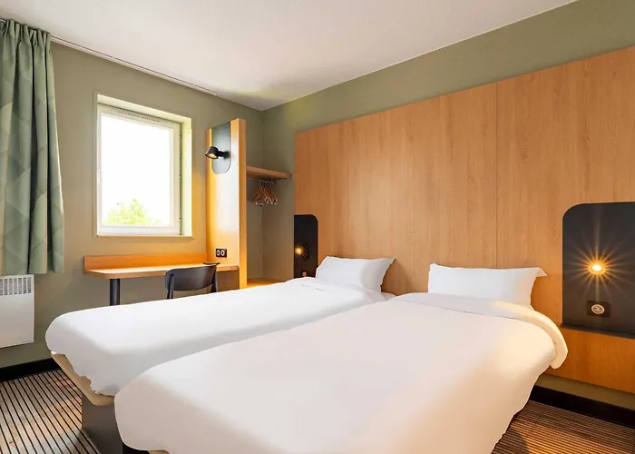 Centre St Pierre 2* Calais