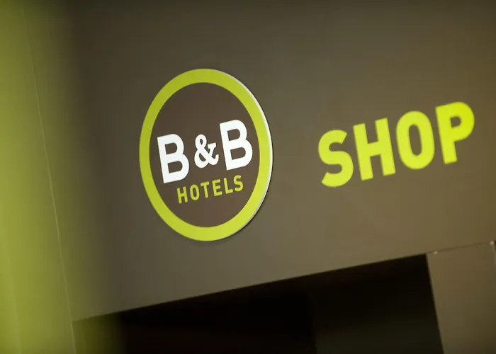 Centre St Pierre Hotel 2*