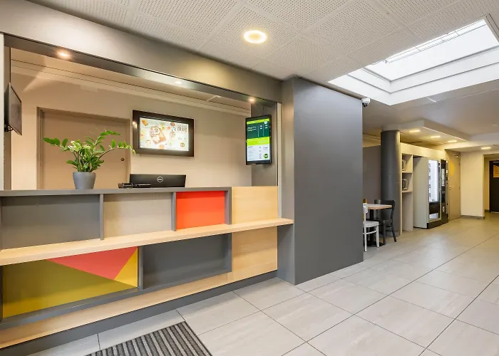 Hotel Centre St Pierre Calais