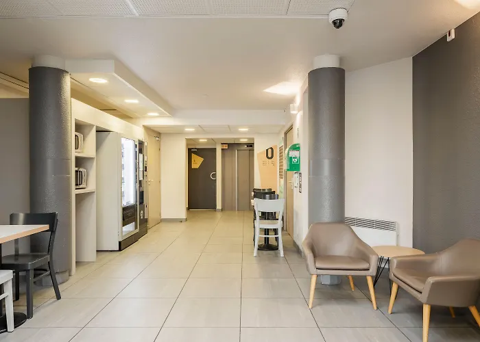 Hotel Centre St Pierre 2*