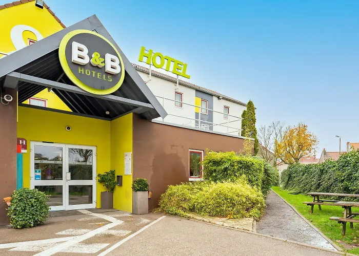 Centre St Pierre Hotel