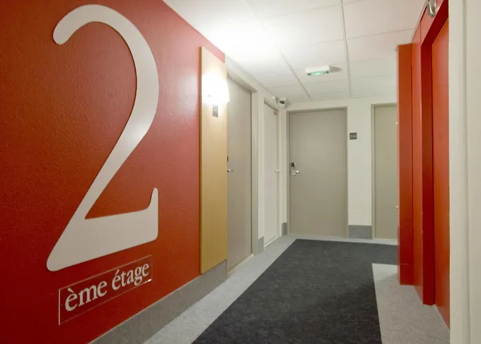 Hotel Centre St Pierre Calais